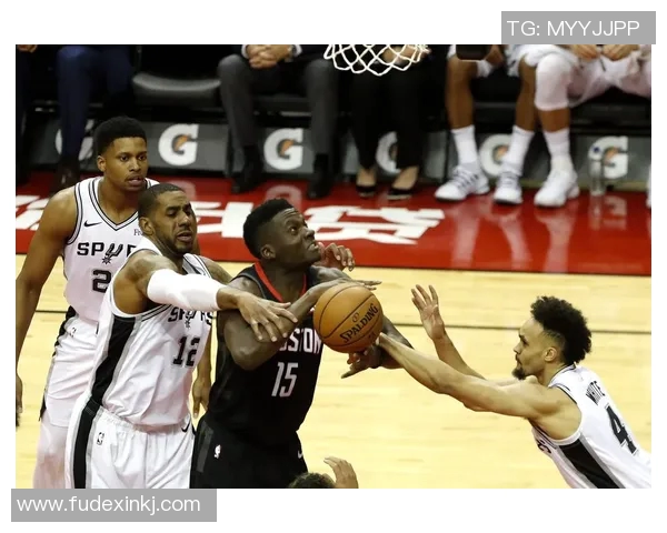 2017年季后赛火箭与马刺的激烈对决回顾与分析