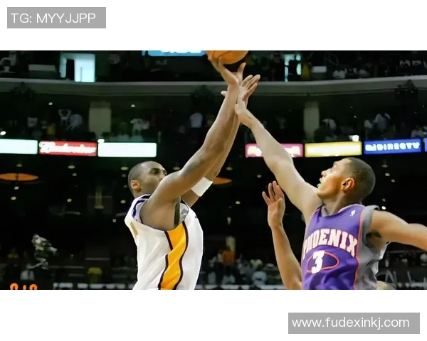 2019年公牛与湖人精彩对决回顾：传奇球队的巅峰对抗与球星表现分析